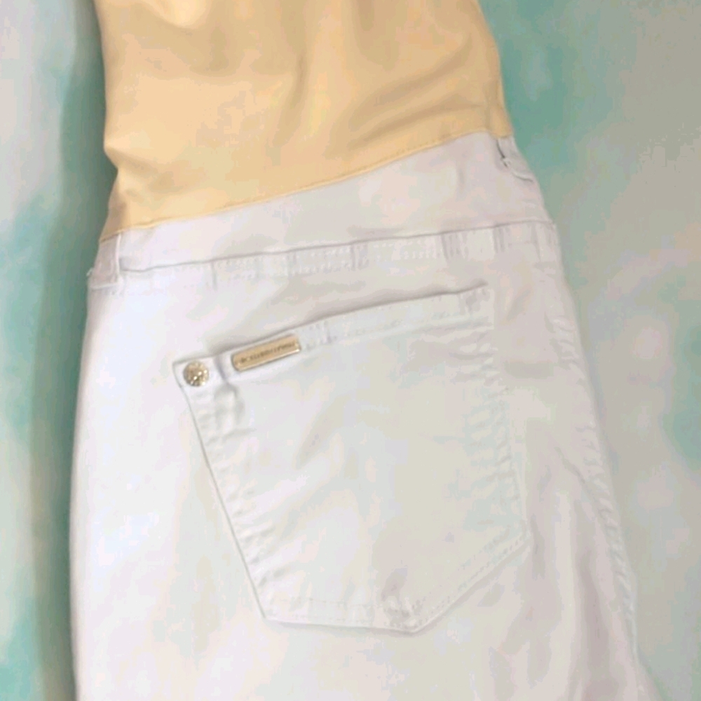 Maternity light jeans